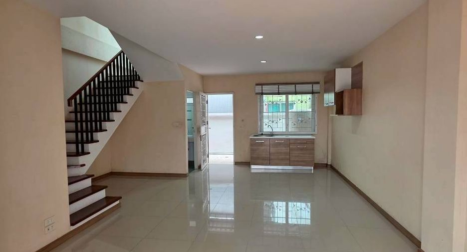 For sale 3 bedrooms townhouse in Pak Kret, Nonthaburi