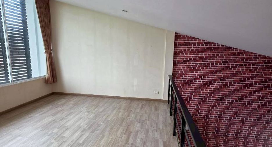 For sale 3 bedrooms townhouse in Pak Kret, Nonthaburi
