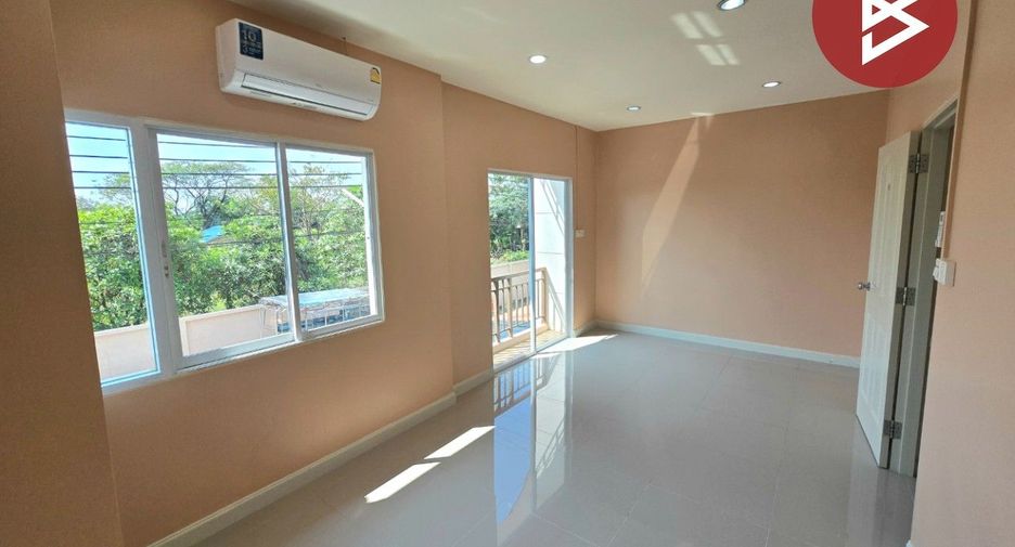 For sale 3 bedrooms townhouse in Bang Khun Thian, Bangkok