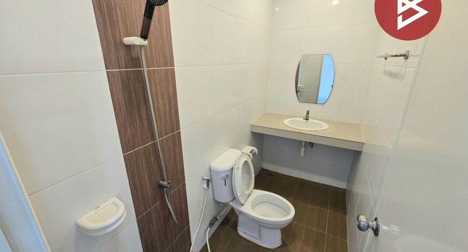 For sale 3 bedrooms townhouse in Bang Khun Thian, Bangkok