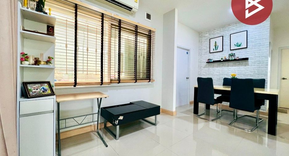 Casa en venta de 4 habitaciones en Phra Pradaeng, Samut Prakan