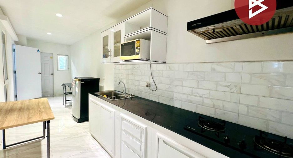 Casa en venta de 4 habitaciones en Phra Pradaeng, Samut Prakan