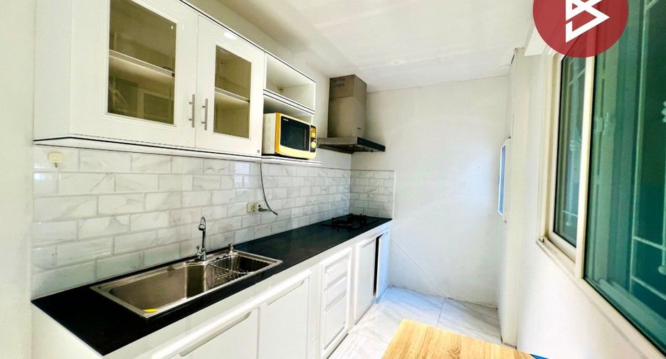 Casa en venta de 4 habitaciones en Phra Pradaeng, Samut Prakan
