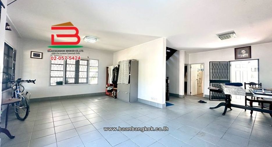 Casa en venta de 3 habitaciones en Pak Kret, Nonthaburi