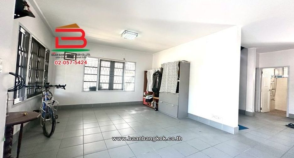Casa en venta de 3 habitaciones en Pak Kret, Nonthaburi