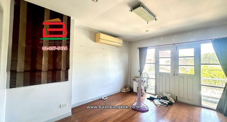 Casa en venta de 3 habitaciones en Pak Kret, Nonthaburi