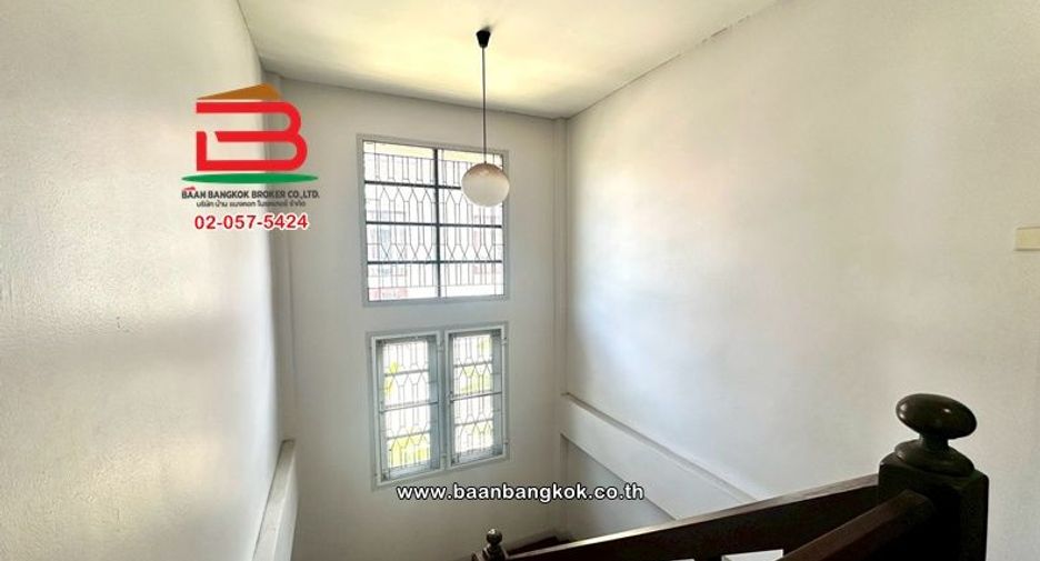 Casa en venta de 3 habitaciones en Pak Kret, Nonthaburi