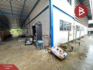 出售 仓库 在 Bang Phli, Samut Prakan