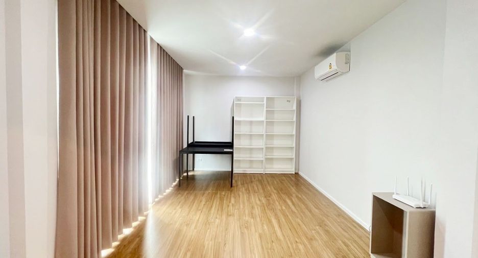 À vendre 4 chambres maison à Phra Pradaeng, Samut Prakan