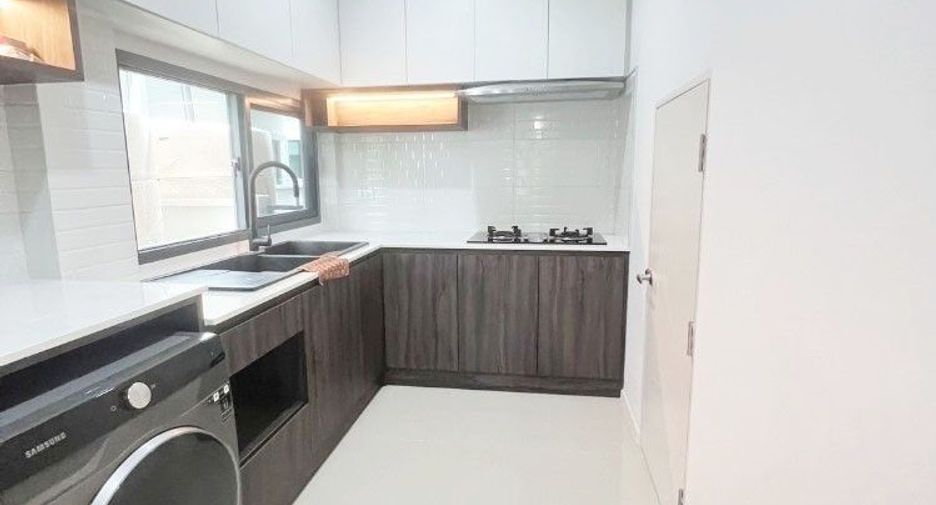 À vendre 4 chambres maison à Phra Pradaeng, Samut Prakan