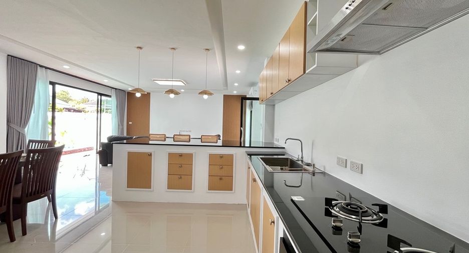 Villa en alquiler y en venta de 4 habitaciones en Mueang Krabi, Krabi