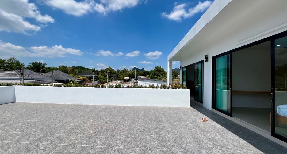 Villa en alquiler y en venta de 4 habitaciones en Mueang Krabi, Krabi