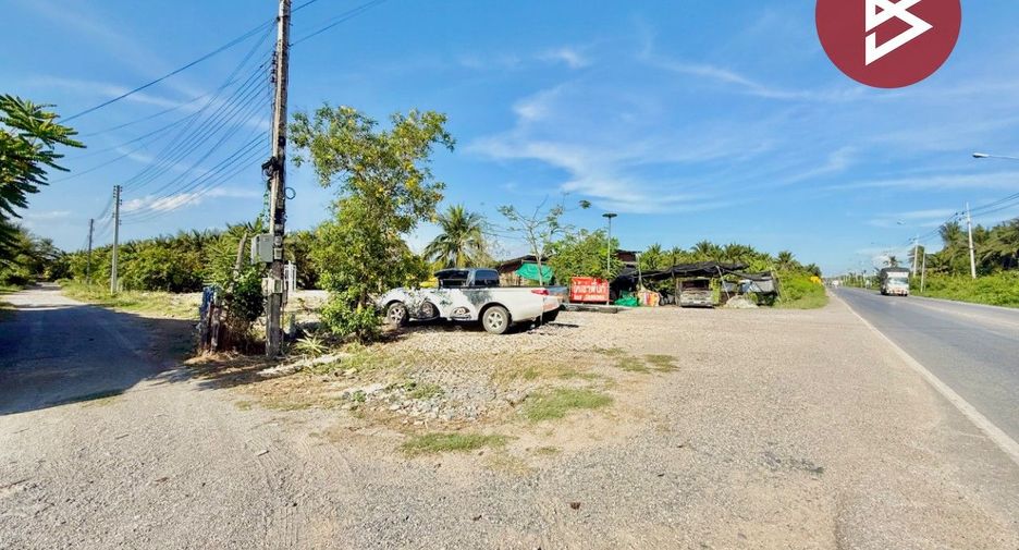 Продажа 4 спальни дом в Ban Phaeo, Самутсакхон