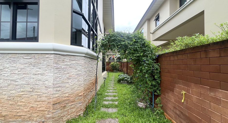 For rent 4 bedrooms house in Mae Rim, Chiang Mai