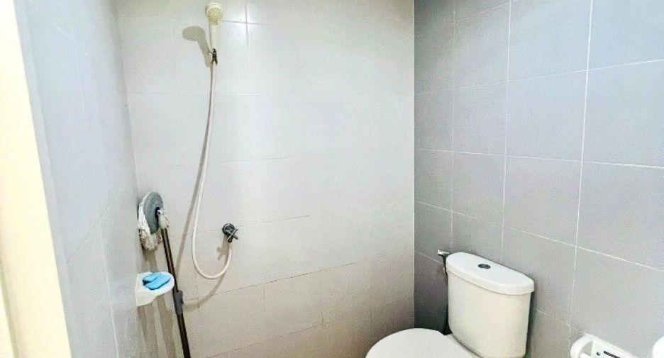 For sale 4 bedrooms townhouse in Phra Samut Chedi, Samut Prakan