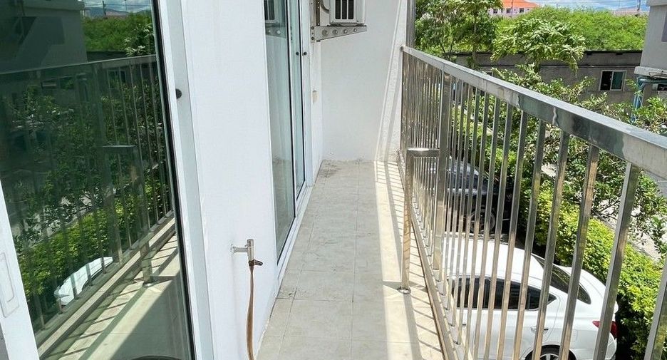 For sale 1 bed condo in Mueang Chon Buri, Chonburi