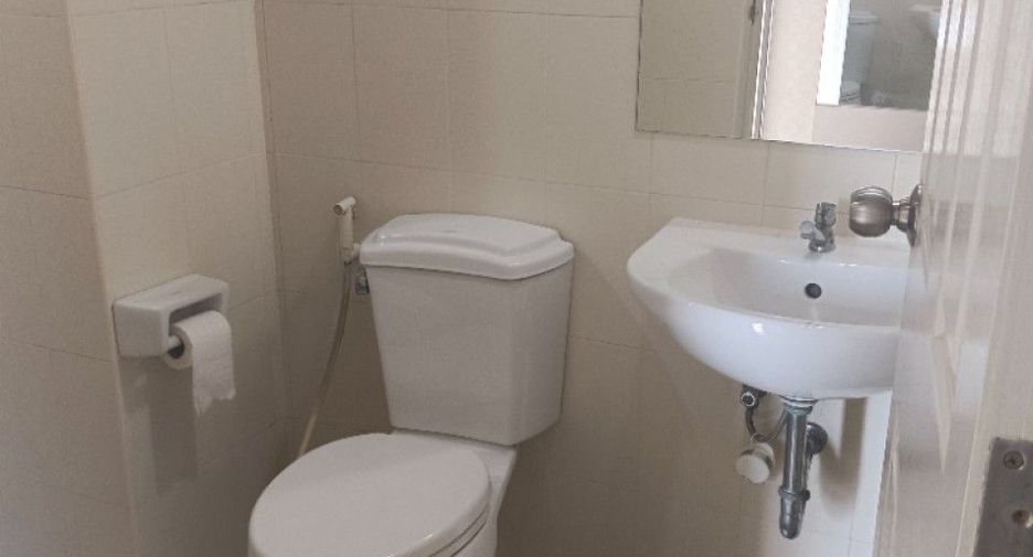 For sale 1 bed condo in Mueang Chon Buri, Chonburi