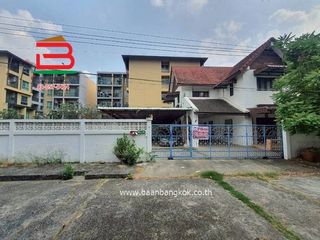 出售 土地 在 Lak Si, 曼谷