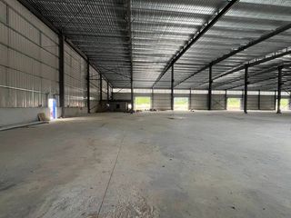 For rent 2 bedrooms warehouse in Si Racha, Chonburi
