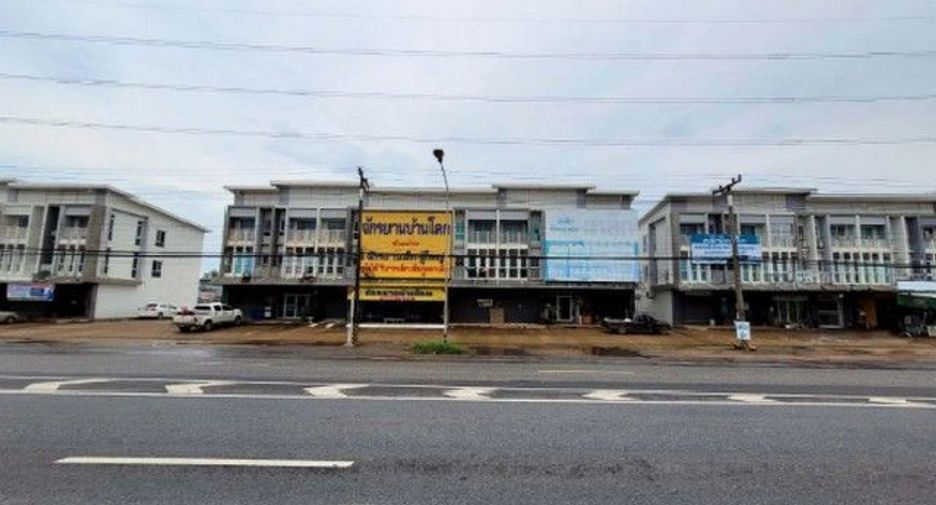 Gewerbefläche zum Kauf mit 1 Zimmer in Prachantakham, Prachin Buri