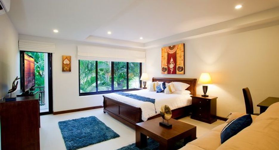 For sale 4 bedrooms townhouse in Mueang Phuket, Phuket