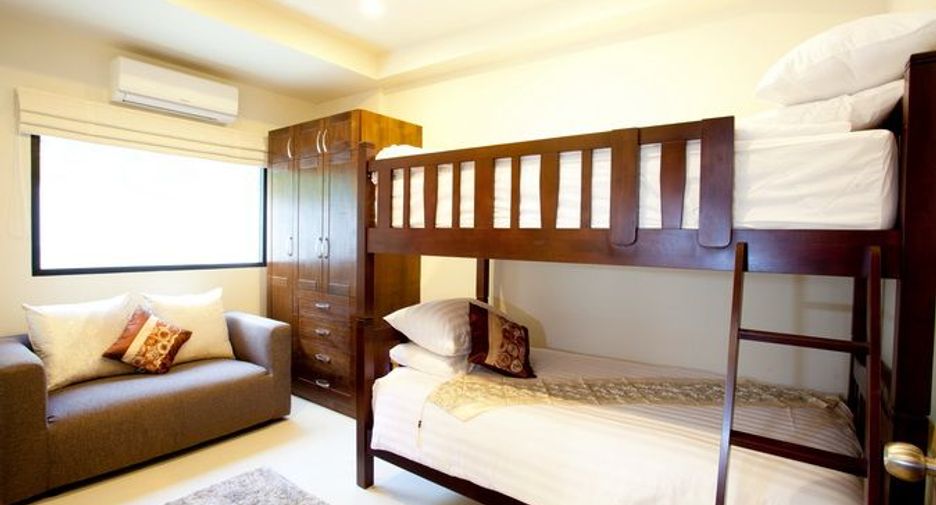 For sale 4 bedrooms townhouse in Mueang Phuket, Phuket