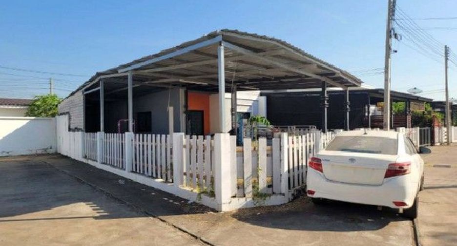 For sale 1 bed townhouse in Prachantakham, Prachin Buri