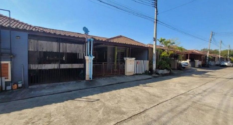 For sale 1 bed townhouse in Prachantakham, Prachin Buri
