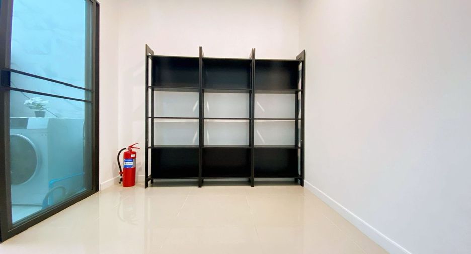 ให้เช่า 5 ห้องนอน ทาวน์เฮ้าส์ ใน บางเขน, กรุงเทพฯ