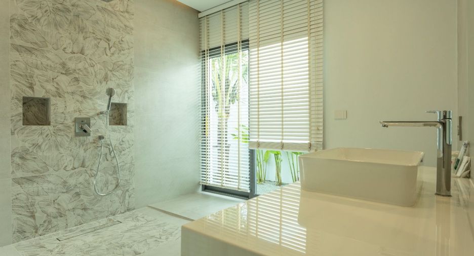 For sale 3 bedrooms villa in Mueang Phuket, Phuket