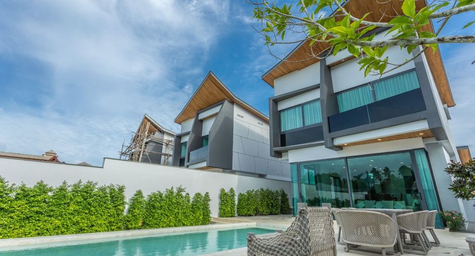 For sale 3 bedrooms villa in Mueang Phuket, Phuket