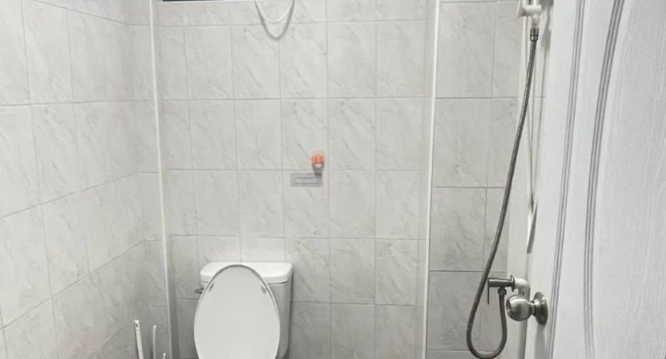 For rent 3 ベッドルーム house in Huai Khwang, Bangkok
