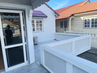 For rent 3 bedrooms house in Huai Khwang, Bangkok