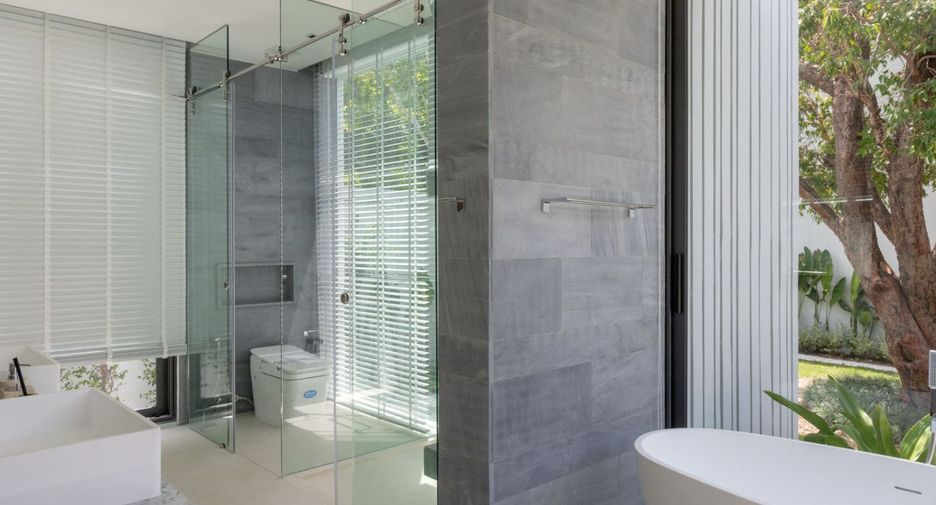 For sale 3 bedrooms villa in Kathu, Phuket