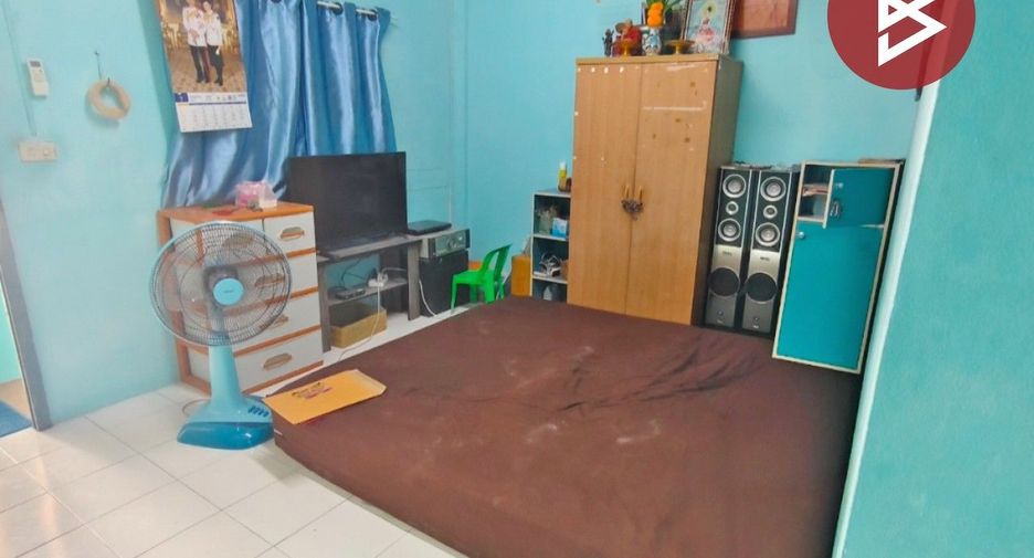 For sale 1 bed townhouse in Bang Pakong, Chachoengsao