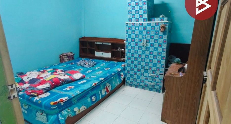 For sale 1 bed townhouse in Bang Pakong, Chachoengsao