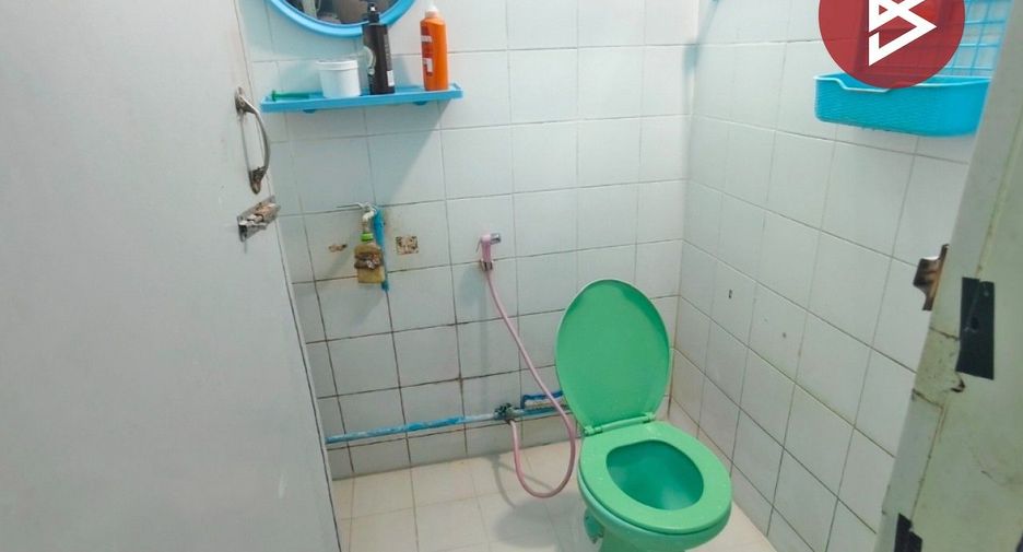 For sale 1 bed townhouse in Bang Pakong, Chachoengsao