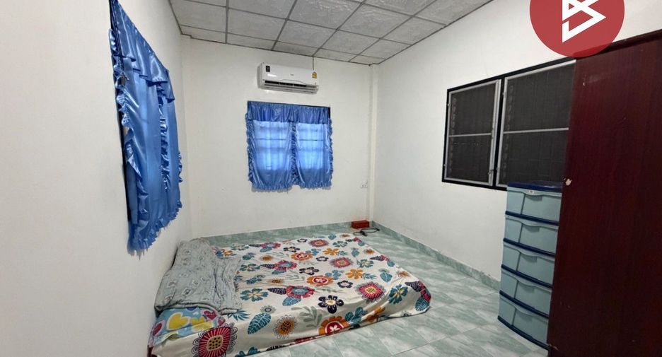 Reihenhaus zum Kauf mit 2 Zimmer in Si Racha, Chonburi