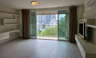 For sale 2 ベッドルーム condo in Watthana, Bangkok