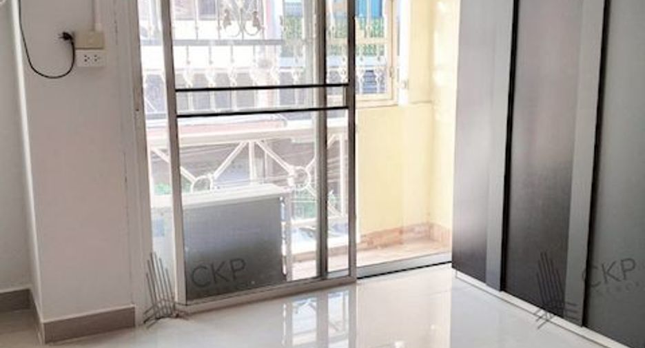 For sale 4 bedrooms house in Rat Burana, Bangkok