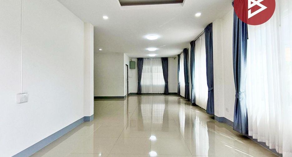 Haus zum Kauf mit 4 Zimmer in Mueang Ratchaburi, Ratchaburi