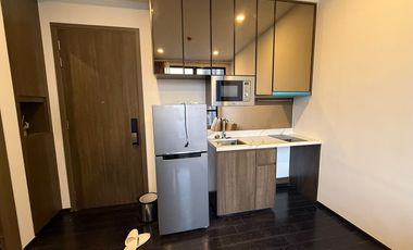 For rent and for sale 1 bed condo in Watthana, Bangkok