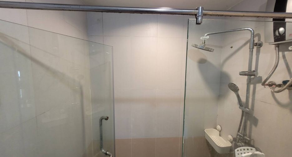 Condo en alquiler de 2 habitaciones en Watthana, Bangkok