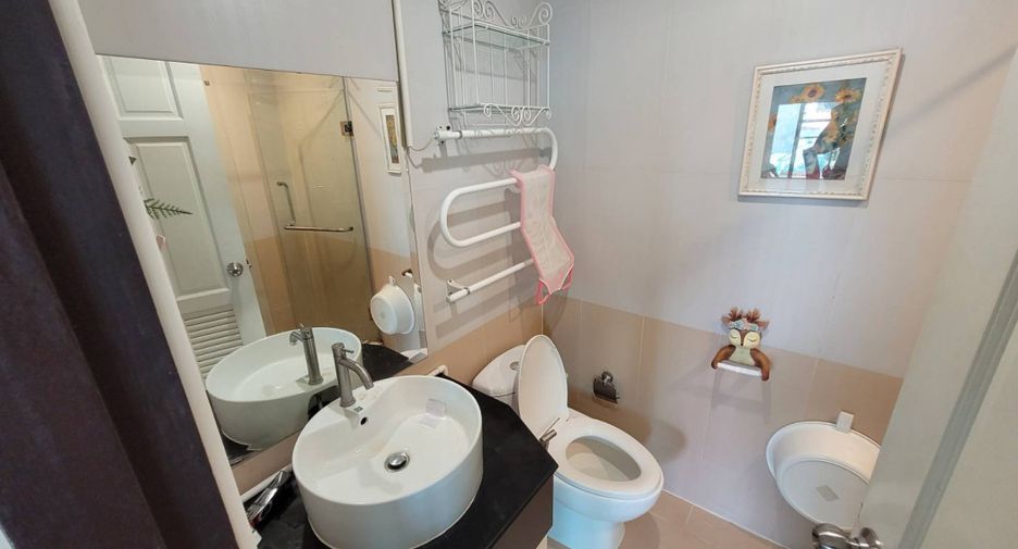Condo en alquiler de 2 habitaciones en Watthana, Bangkok