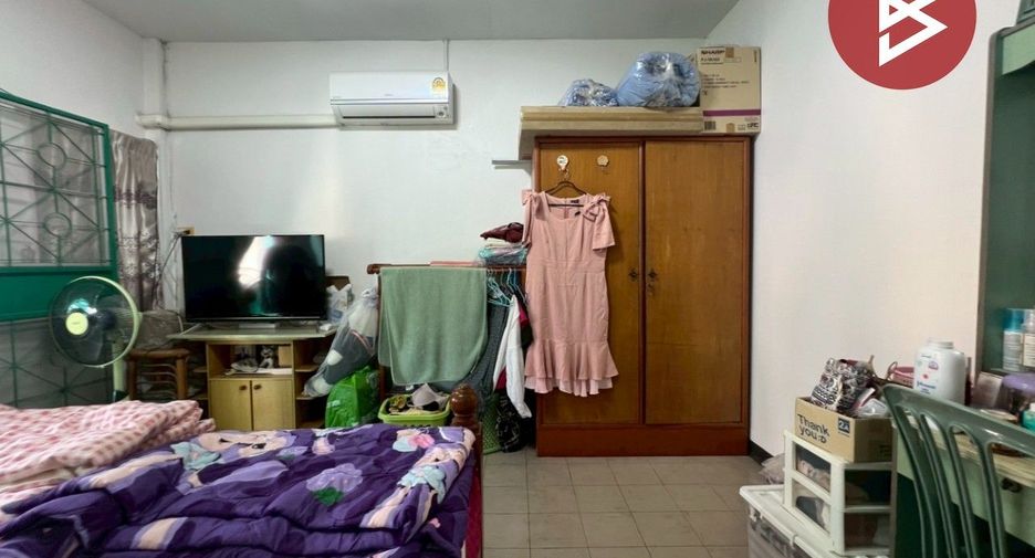 Продажа 2 спальни таунхаус в Mueang Chon Buri, Чонбури