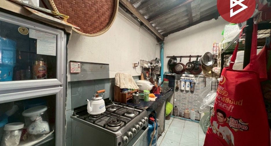 Продажа 2 спальни таунхаус в Mueang Chon Buri, Чонбури