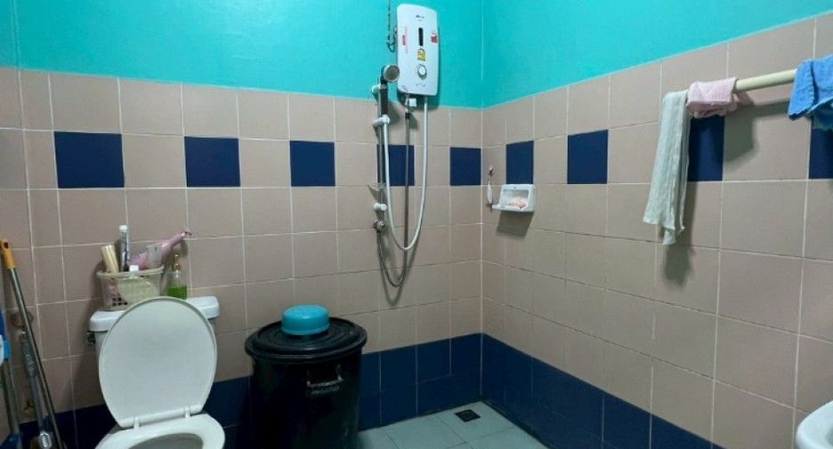 Продажа 2 спальни таунхаус в Mueang Chon Buri, Чонбури