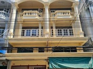 For sale 24 bedrooms retail Space in Khlong San, Bangkok
