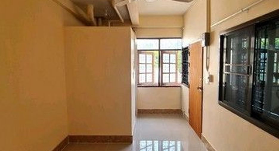 Gewerbefläche zum Kauf mit 24 Zimmer in Khlong San, Bangkok