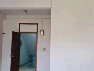 For sale 20 bedrooms retail Space in Khlong San, Bangkok